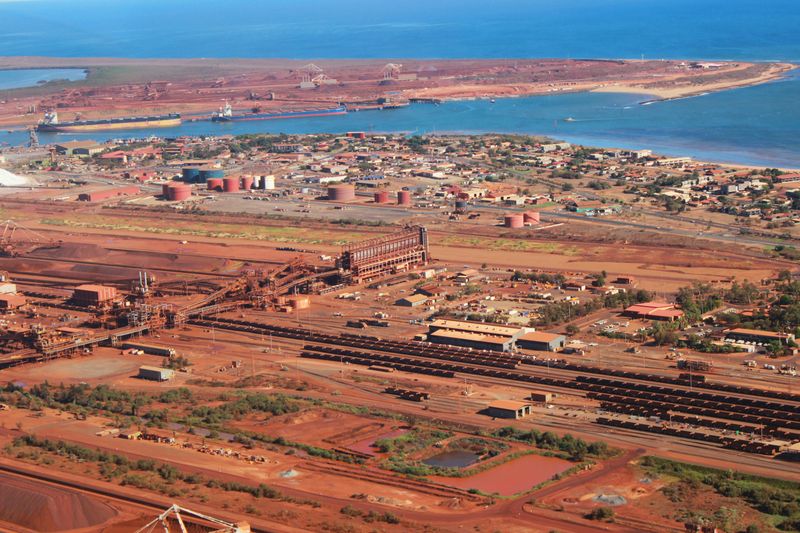 Scientists Used Direct U-Pb Dating on Hematite