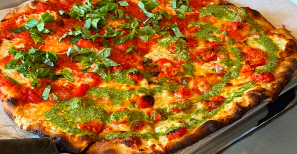 The Tiny Connecticut Spot Serving Pizza New Yorkers Secretly Drive For