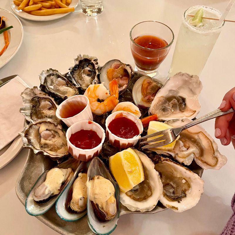 The Iconic Oyster Bar Experience