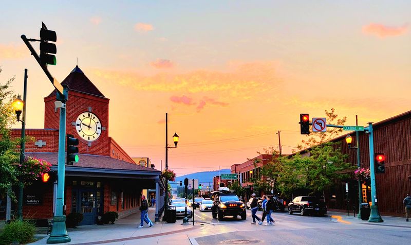 Downtown Whitefish Dining Stroll
