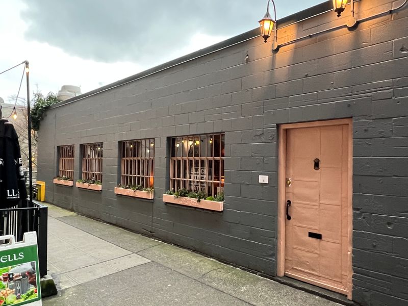 The Pink Door (Seattle)