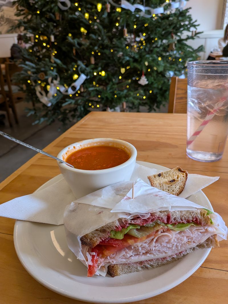 Friendly Faces, Local Rhythm