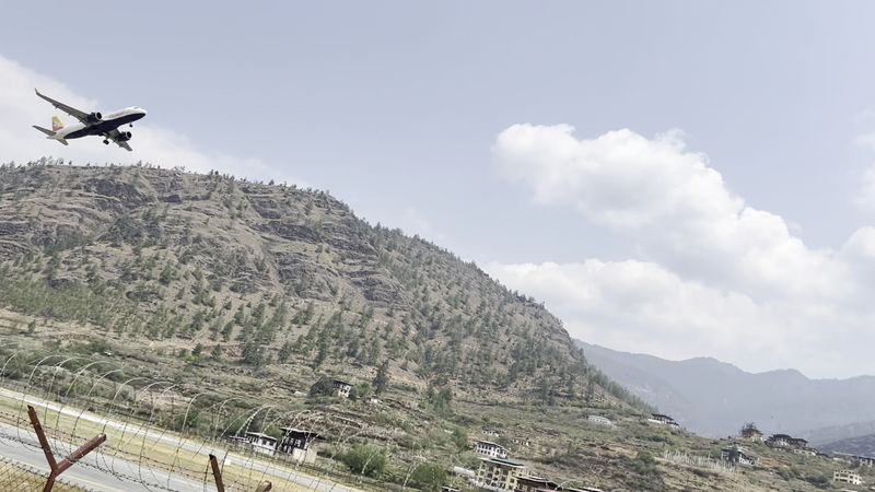 Mountains rise up to 5,500 meters around it