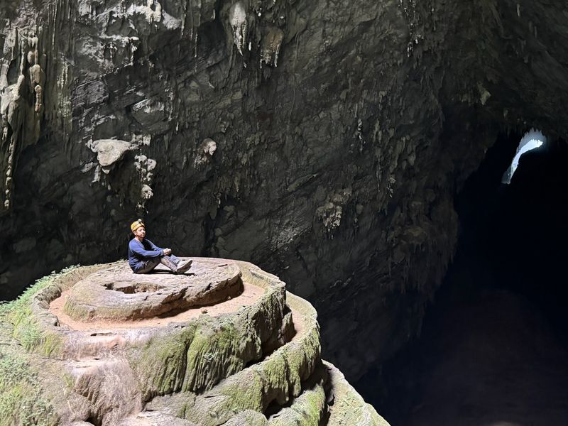 Its 'average passage size' is bigger than many famous caves' main chambers