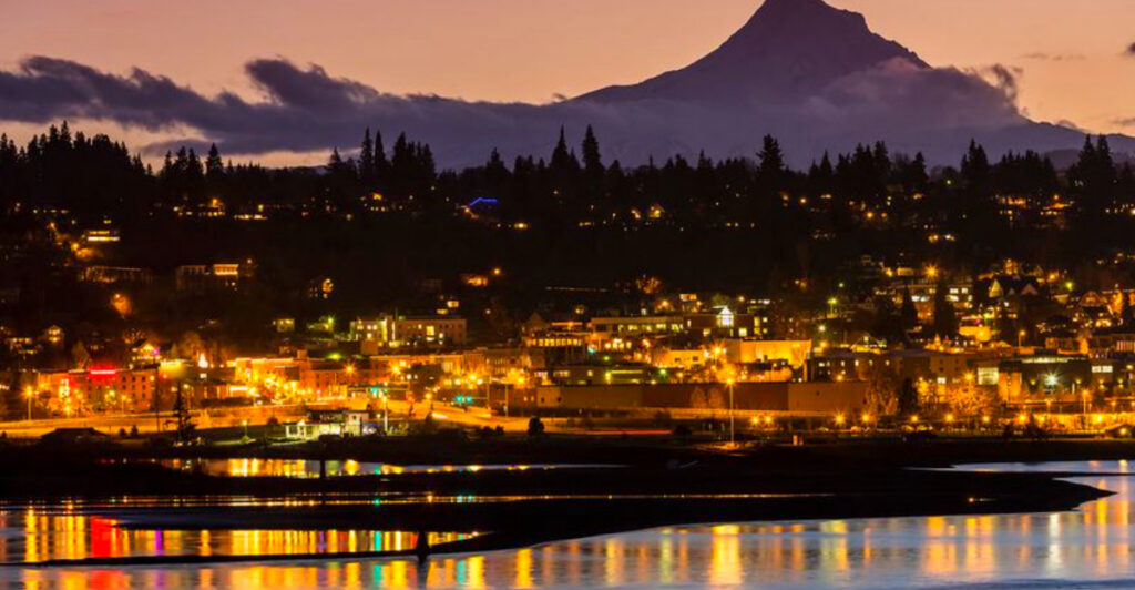 These 15 American Towns Offer the Relaxed Getaways Retirees Love