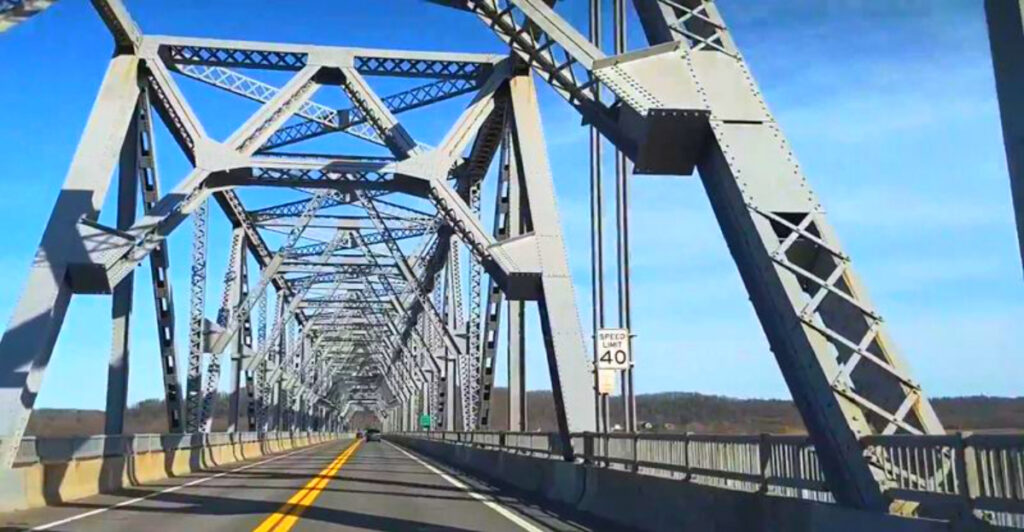 These 15 U.S. Bridges Are on the Verge of Collapse, According to Engineers