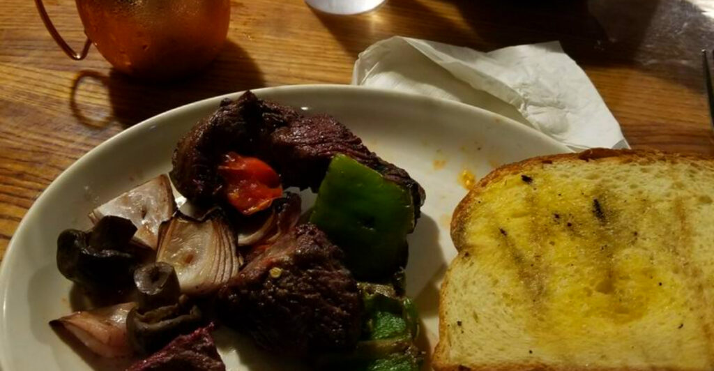 This Des Moines, IA Steakhouse Still Feels Like a 1950s Supper Club