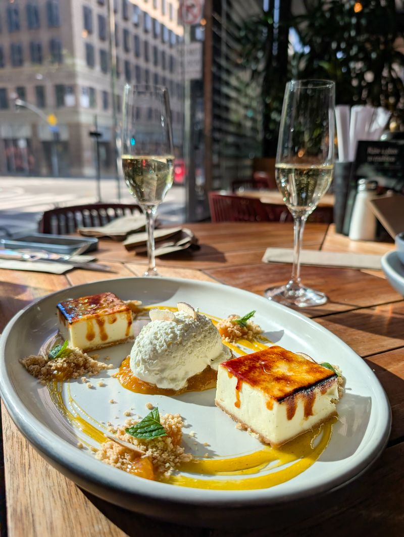 First Sip Welcome: Champagne At The Door