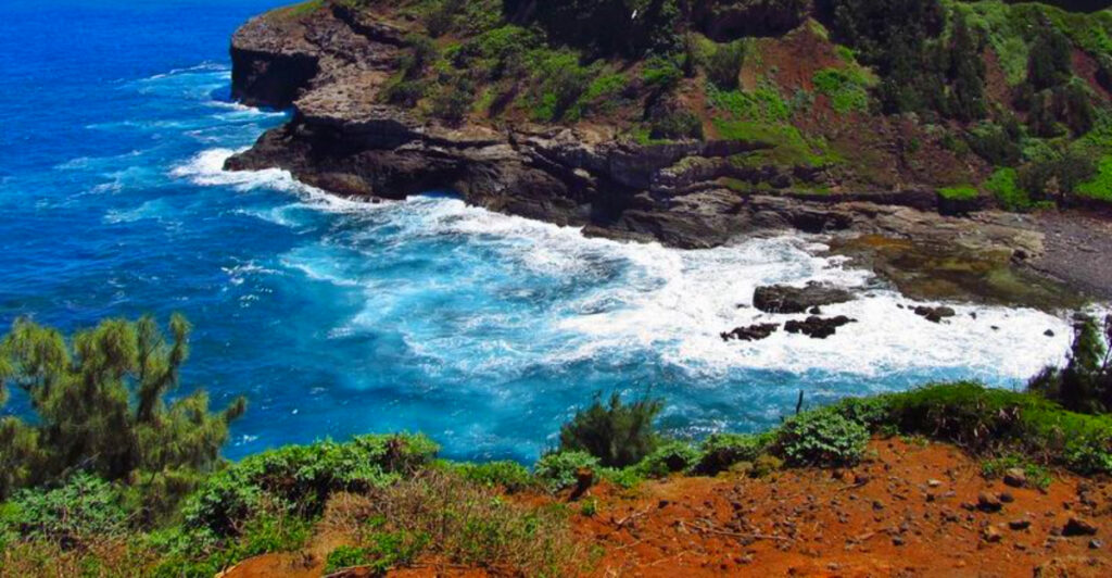 This Hawaiian Island Offers the Ultimate Getaway for Nature Lovers – Especially in February