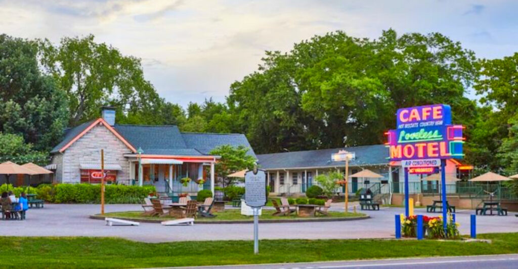 This Nashville Café Is a Go-To for Biscuits and Old-Style Southern Breakfasts