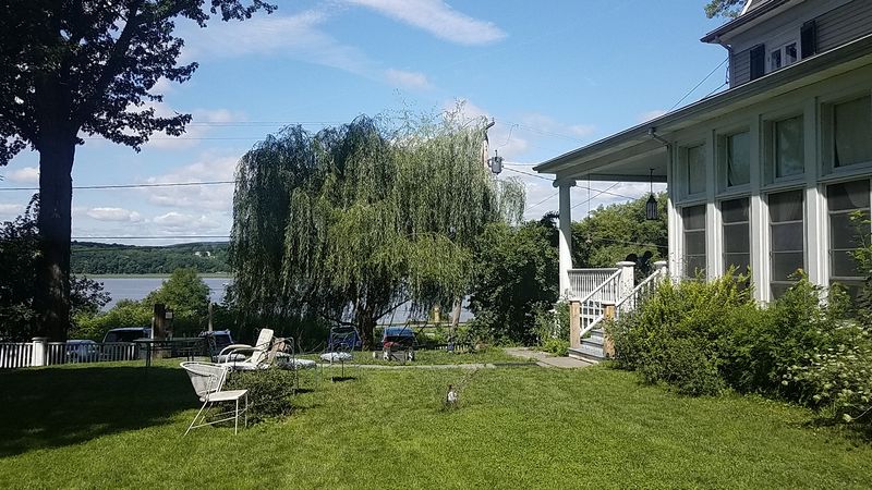 A riverfront setting that shapes daily life