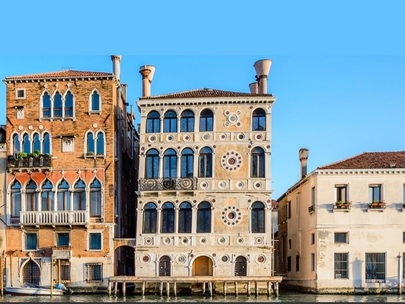 It's the kind of listing agents dream about - on paper