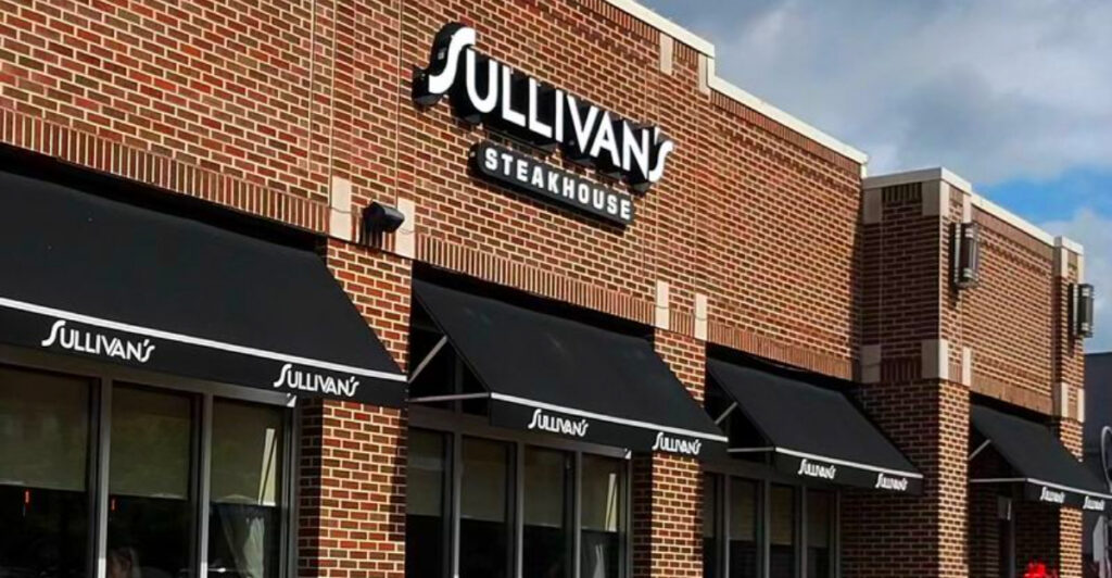 This Wilmington Steakhouse Feels Like a Classic East Coast Dining Experience