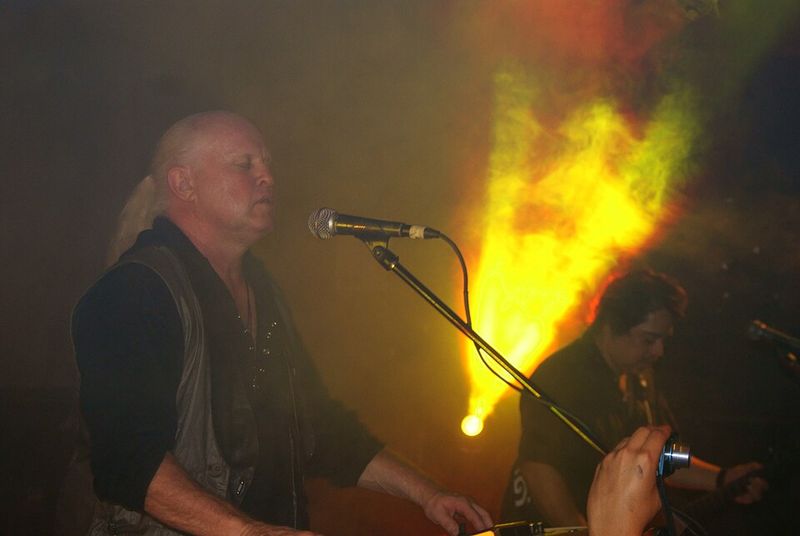 A Flock of Seagulls – I Ran (So Far Away) (1982)