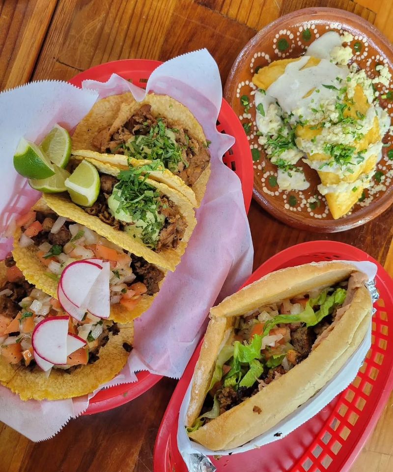 Mis Tacones PDX (Portland)