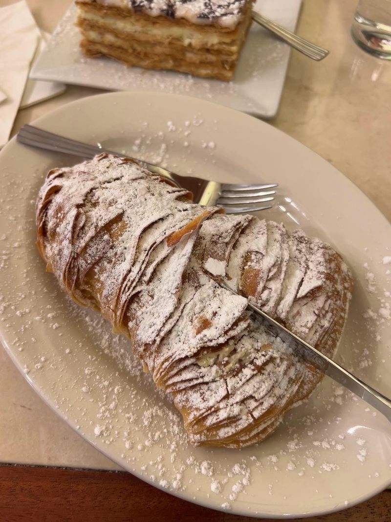 Sfogliatelle Straight From Naples Dreams