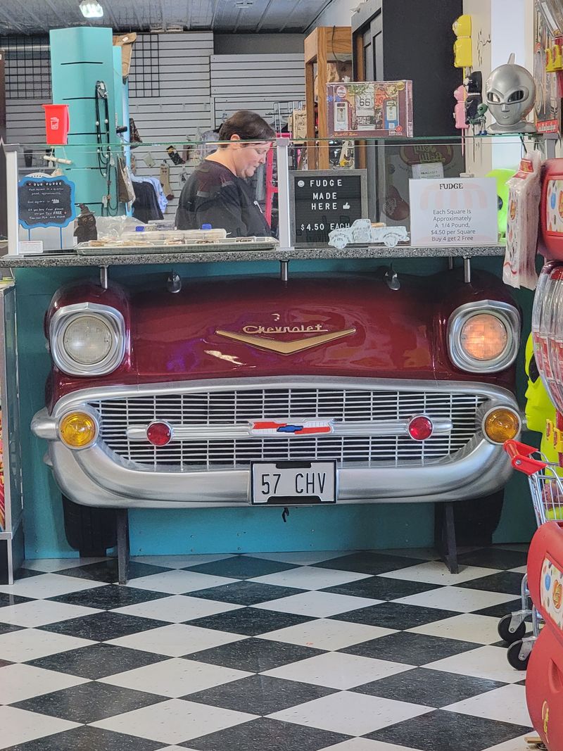 Historic Diners and Iconic Motels Still Line the Road