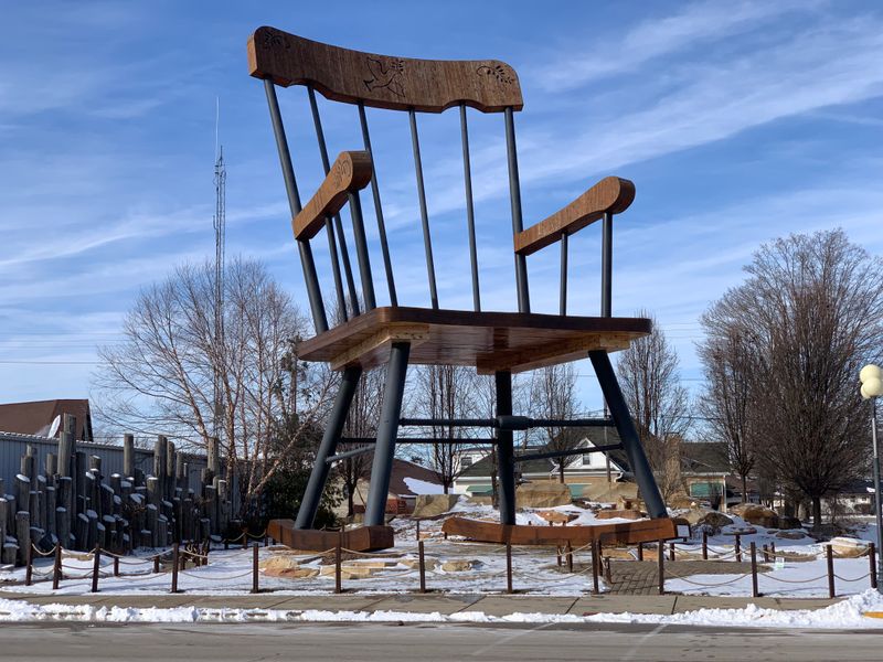 The Attractions Celebrate Everyday Objects