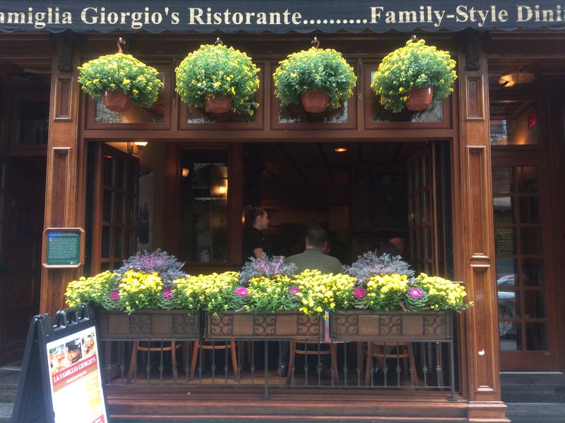 La Famiglia Giorgio's (North End)