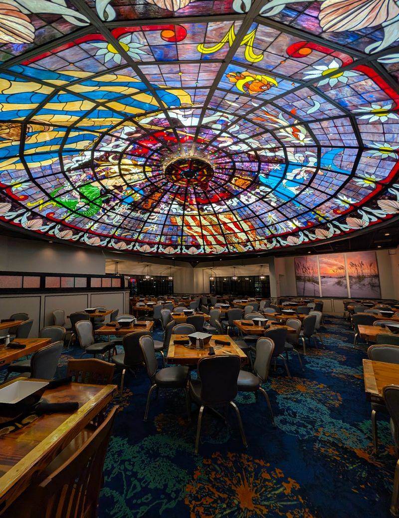 Captain George’s Seafood Restaurant (Virginia Beach)