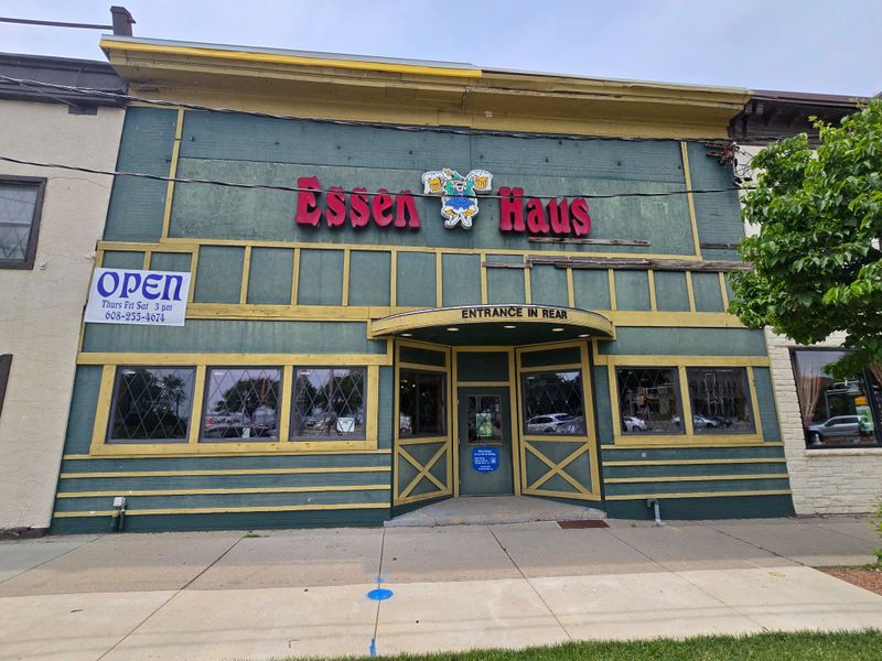 Location And Late-Night Bites