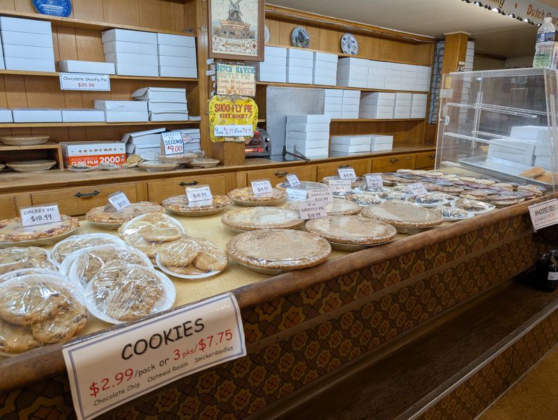 Various Bakers in Pennsylvania Dutch Country - PA Region