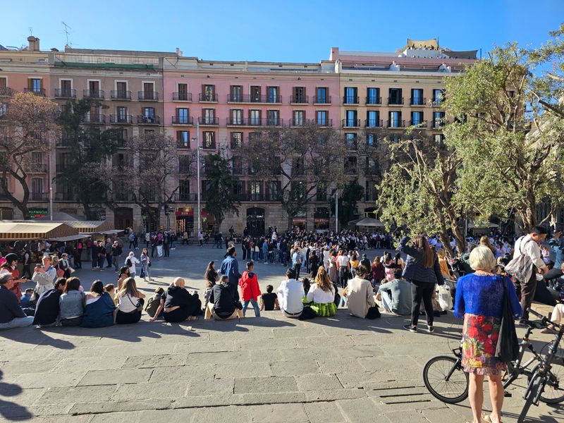 Barcelona, Spain — Sun, Art & Vibrant Life