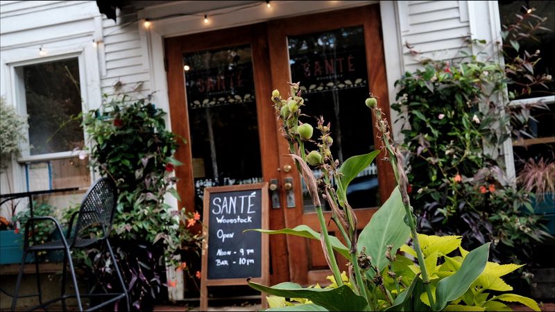 Farmhouse Breakfast And Coffee Spots