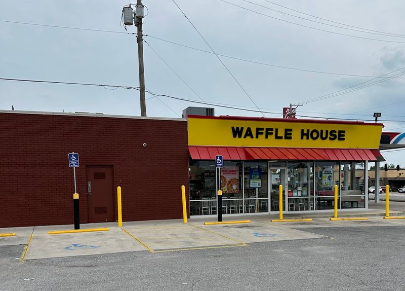Waffle House (Joplin)