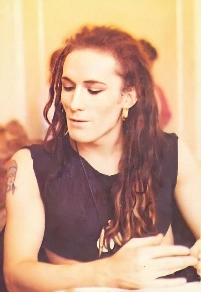 “You Spin Me Round (Like a Record)” – Dead or Alive (1984)