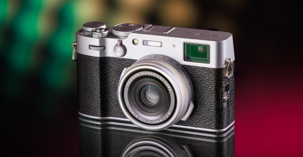 We Tried 17 Compact Cameras – These 7 Took the Best Low-Light Shots