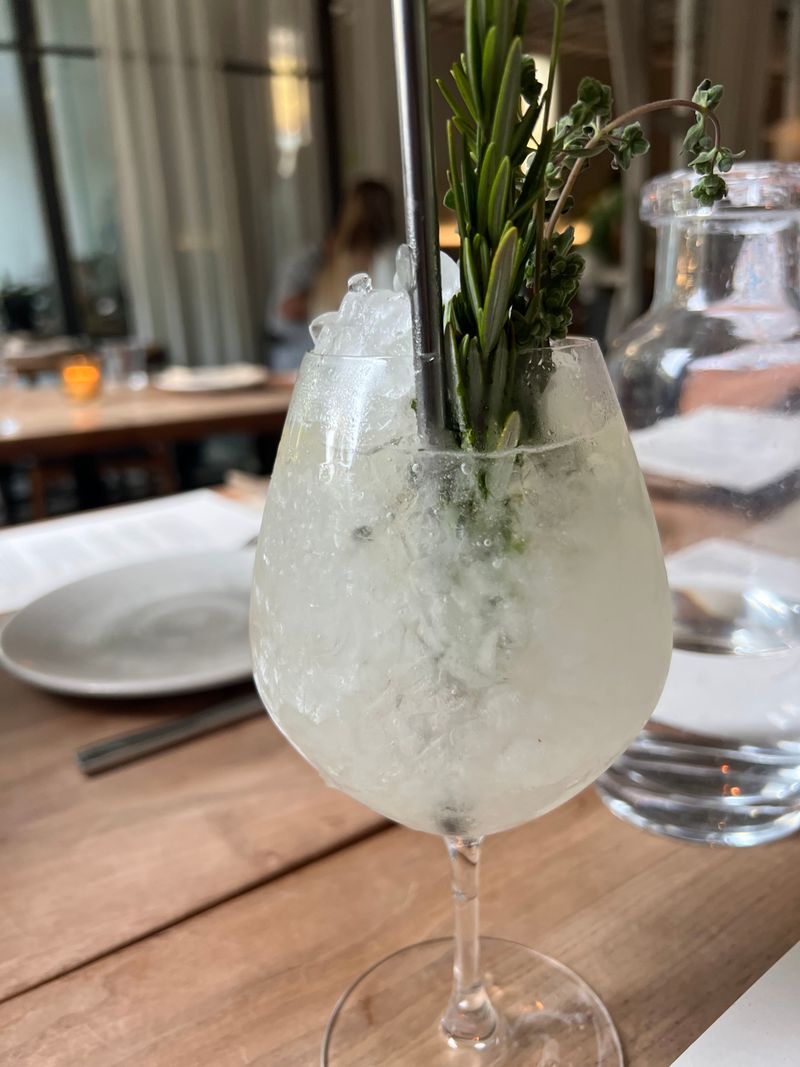 Cocktails That Sparkle