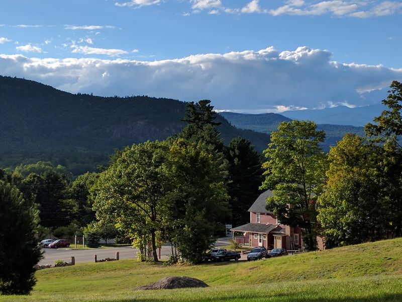 Housing Snapshot And Neighborhood Vibes