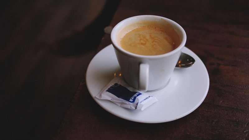 Espresso & Coffee Culture — From Bar to Morning Ritual