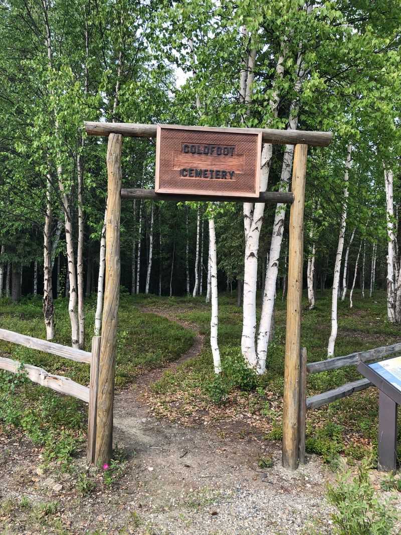 You Can Feel Completely Alone—Safely