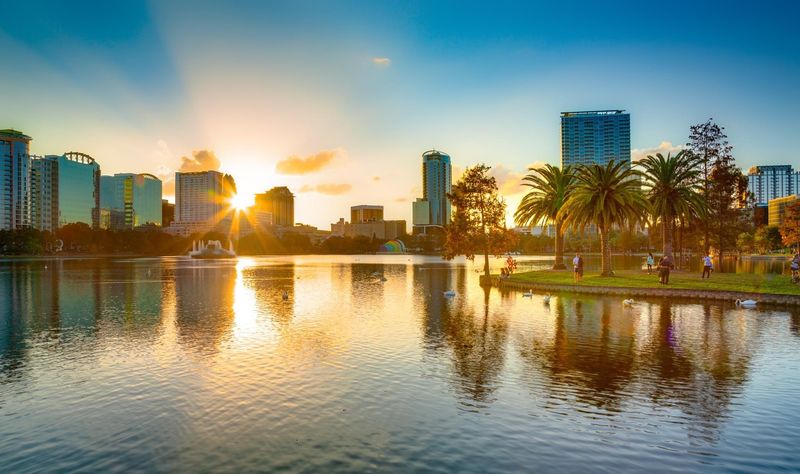 Florida — Sunshine, No Income Tax & Lifestyle Perks