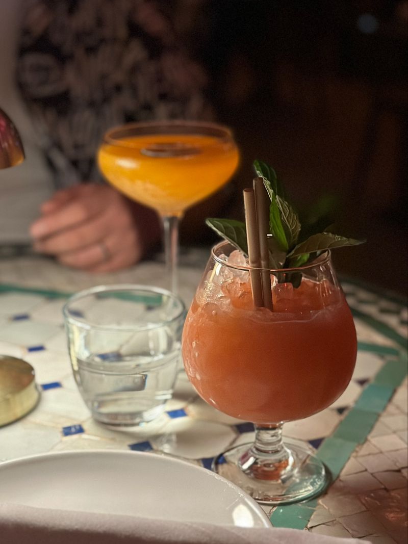 Cocktails: Bright, Layered, Photo-Ready