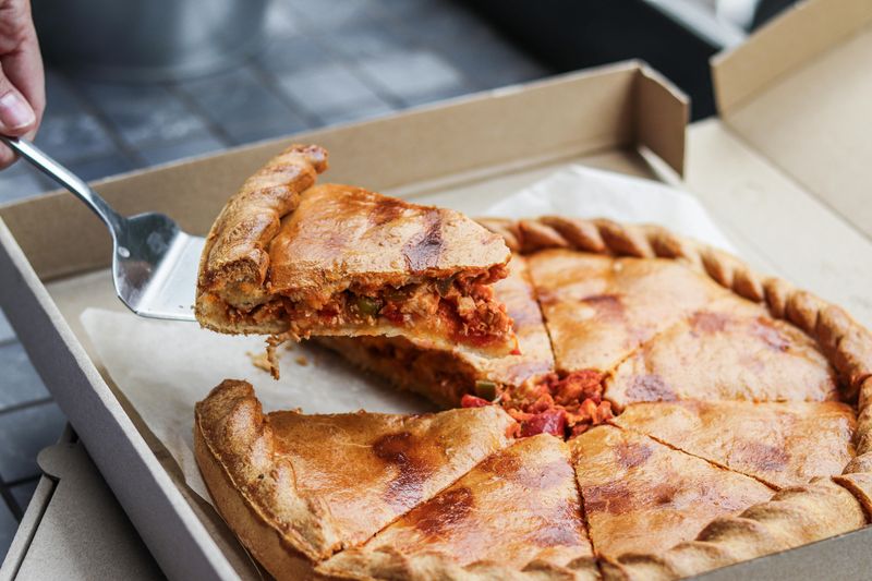 Deep-Dish Pizza (Chicago-style)