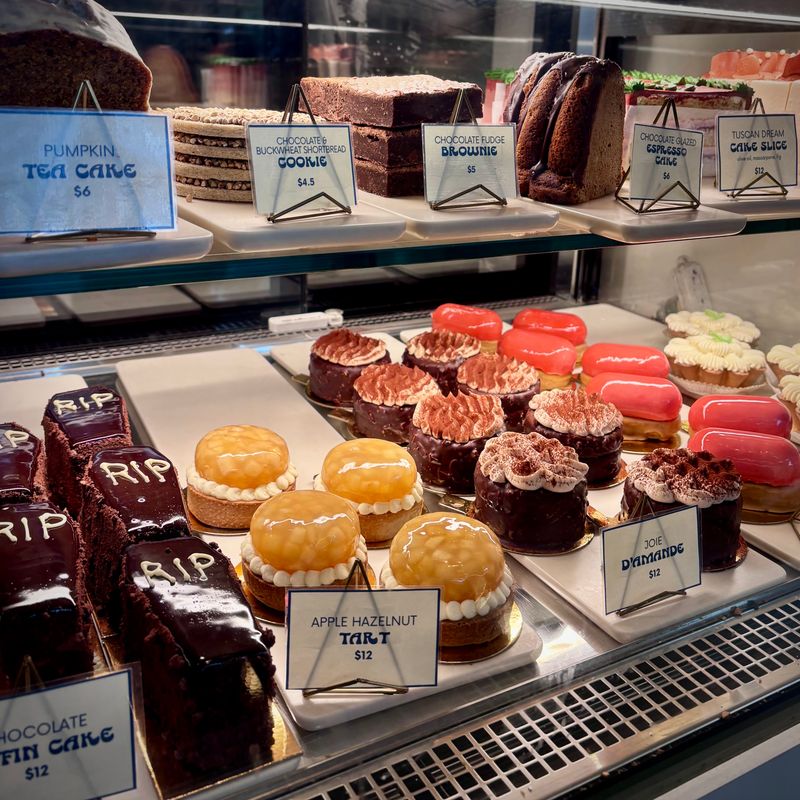 Temple Pastries (Central District): laminated-dough devotion