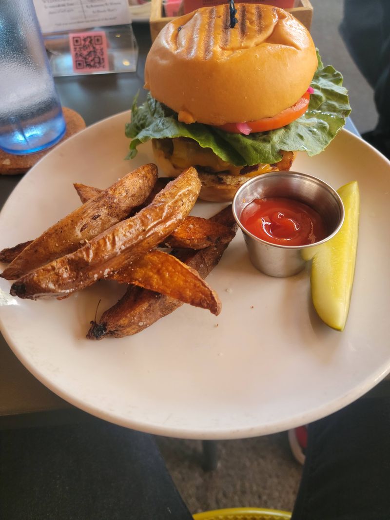 The Nashville Burger Legend