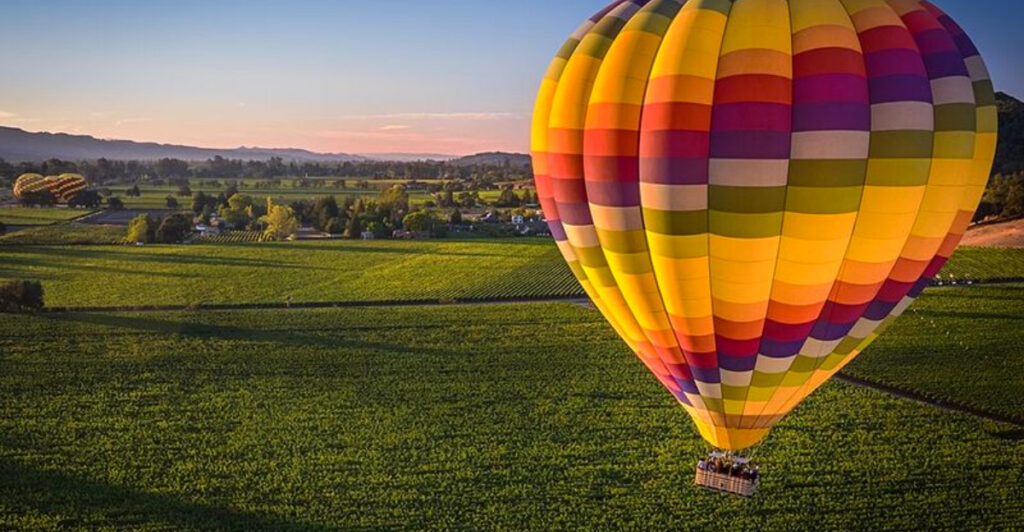 13 Amazing Places in America Where You Can Take a Hot Air Balloon Ride