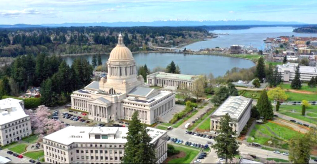 13 Pacific Northwest Foodie Cities Where the Seafood Is Worth the Trip