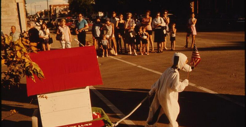 13 Town Traditions From the ’60s and ’70s That No Longer Exist