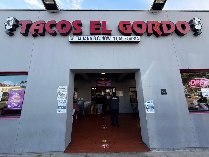 Tacos El Gordo (Broadway, Chula Vista) 