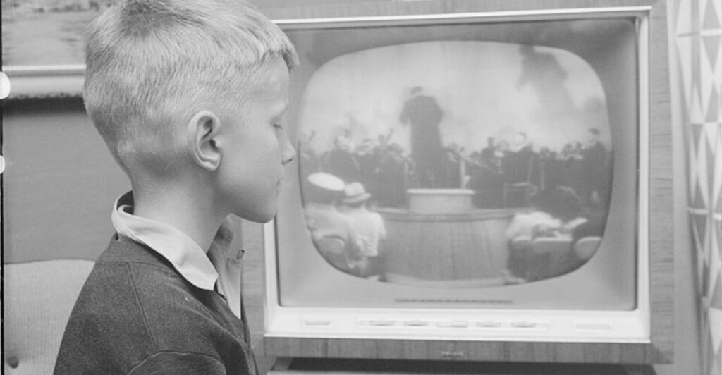 14 Childhood Fears Every American Kid Had in 1971