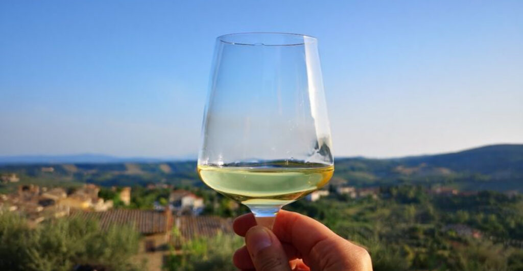 15 Beautiful Tuscan Villages That Celebrate Olive Oil and Wine Traditions