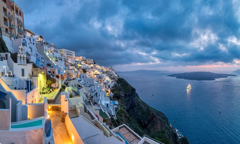 Santorini — Classic Cycladic Beauty & Volcano Views