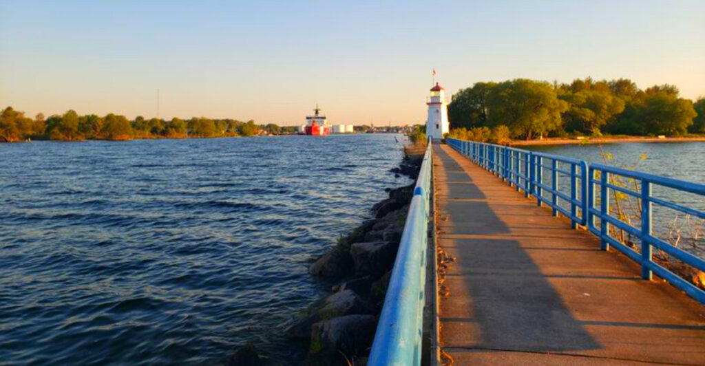 15 Small Towns in Michigan That Feel Like a Hallmark Movie