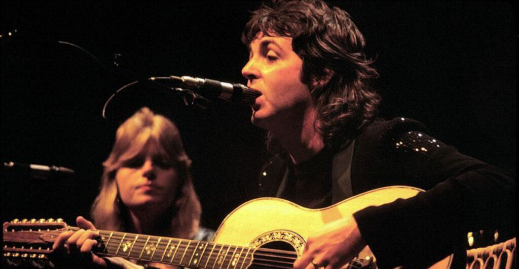 15 Songs That Played at Every 1976 Backyard BBQ
