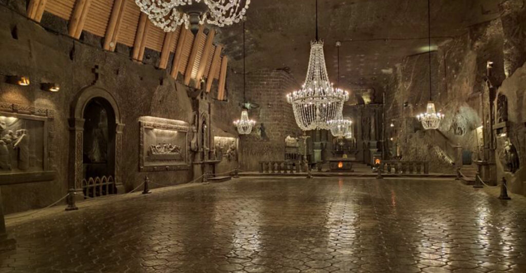 16 Fascinating Underground Cities That Once Thrived With People